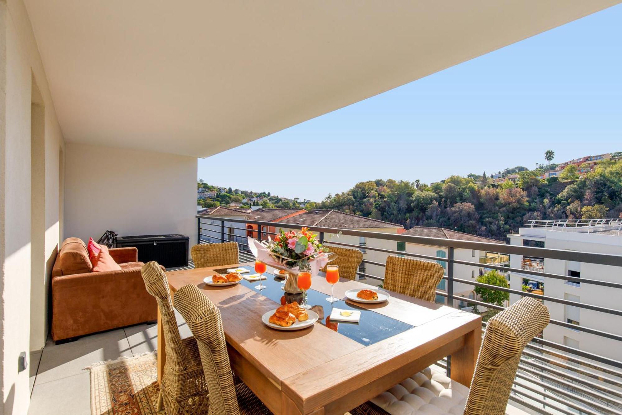 Lovely 2 Bedroom Condo With Pool Валлорис Экстерьер фото